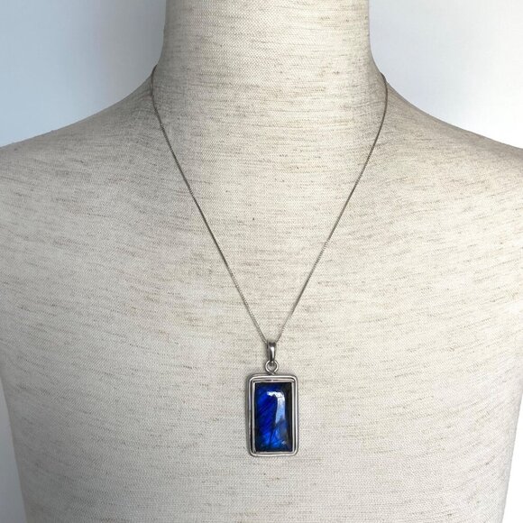 Sterling Silver 925 Bezel Set Blue Flash Labradorite Pendant Necklace 18" Chain - Picture 2 of 16